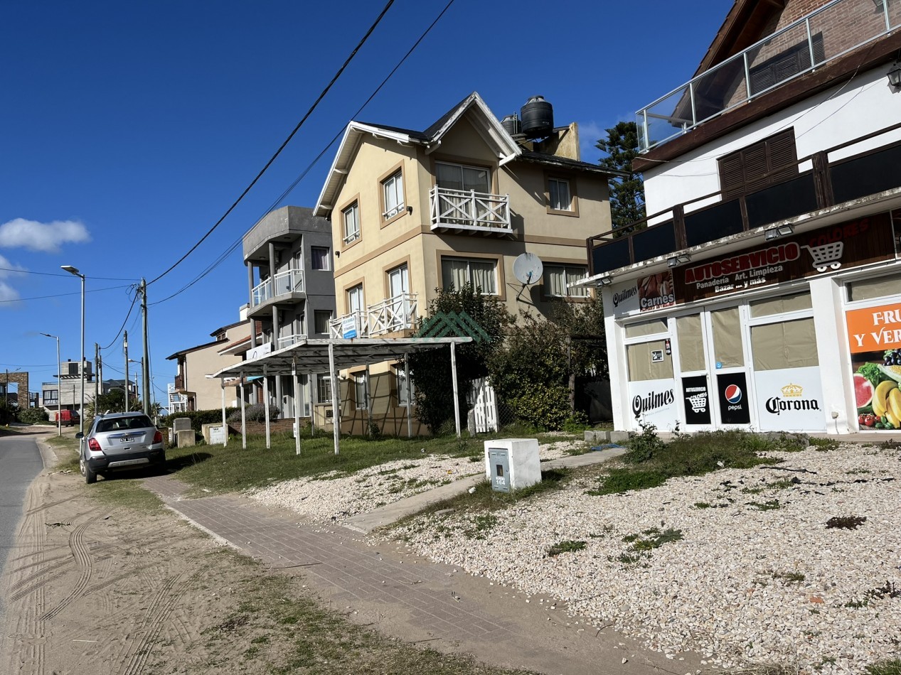 EN VENTA - PINAMAR - MAR DE OSTENDE - LOCAL COMERCIAL A METROS DE LA PLAYA