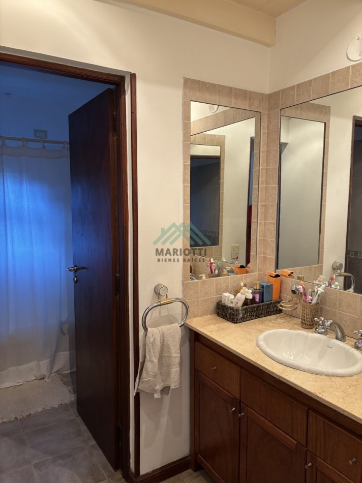 EN VENTA - PINAMAR - B5 - CASA 4 DORMITORIOS  