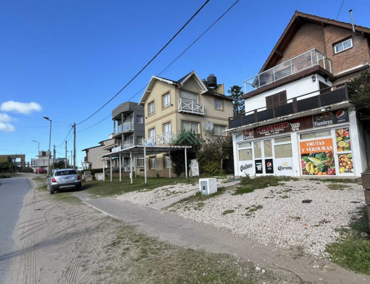 EN VENTA - PINAMAR - MAR DE OSTENDE - LOCAL COMERCIAL A METROS DE LA PLAYA