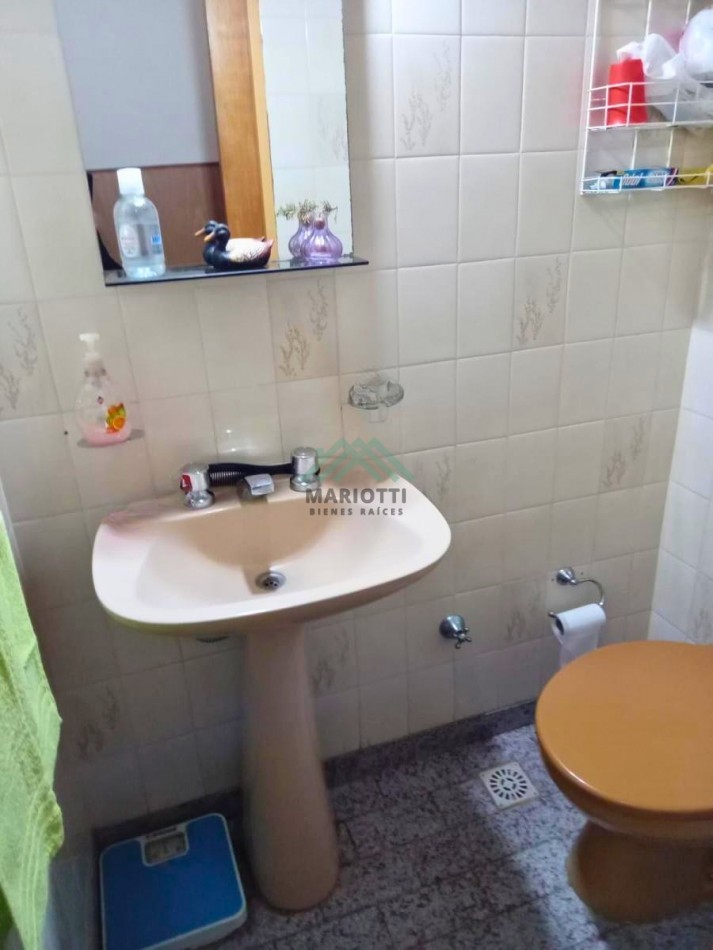 EN VENTA - SAN BERNARDO - CENTRO- DUPLEX 2 Dorm. + PLAYROOM + PATIO CON PARRILLA