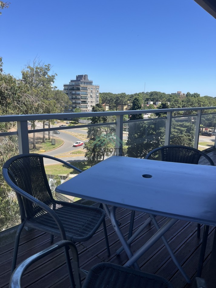 2026 - EN ALQUILER ANUAL - PINAMAR CENTRO - DEPARTAMENTO 2 AMB CON AMENITIES 