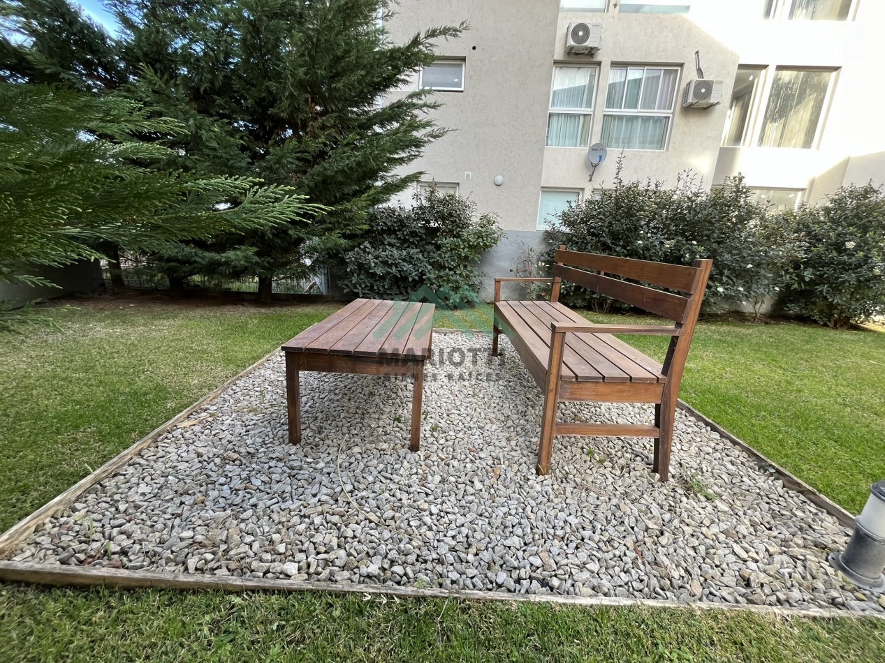 2027 - VALERIA DEL MAR - PINAMAR - EN ALQUILER TEMPORAL - DEPTO 3 AMBIENTES CON PILETA PARA 5