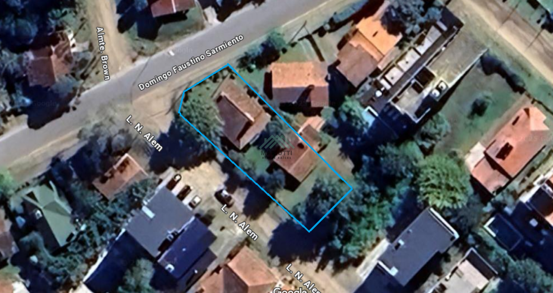 EN VENTA - MAR DE OSTENDE - CASA EN DOS LOTES MULTIFAMILIARES 