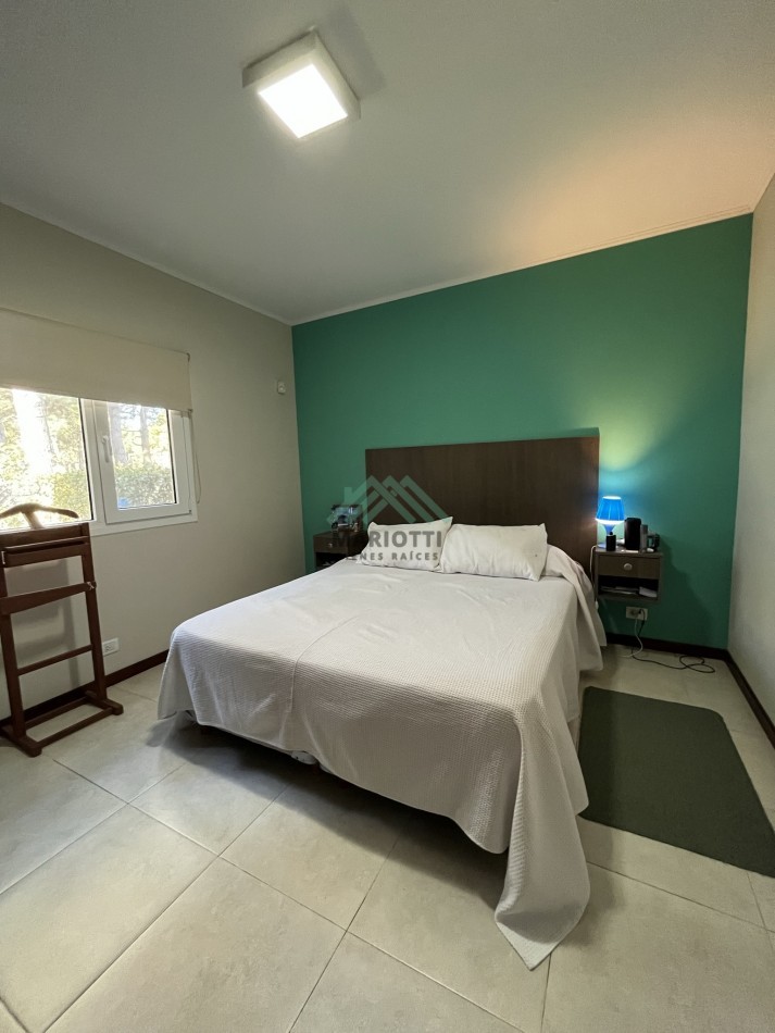 EN VENTA - PINAMAR  - NAYADES - CASA 3 DORMITORIOS CON PILETA CERCADA