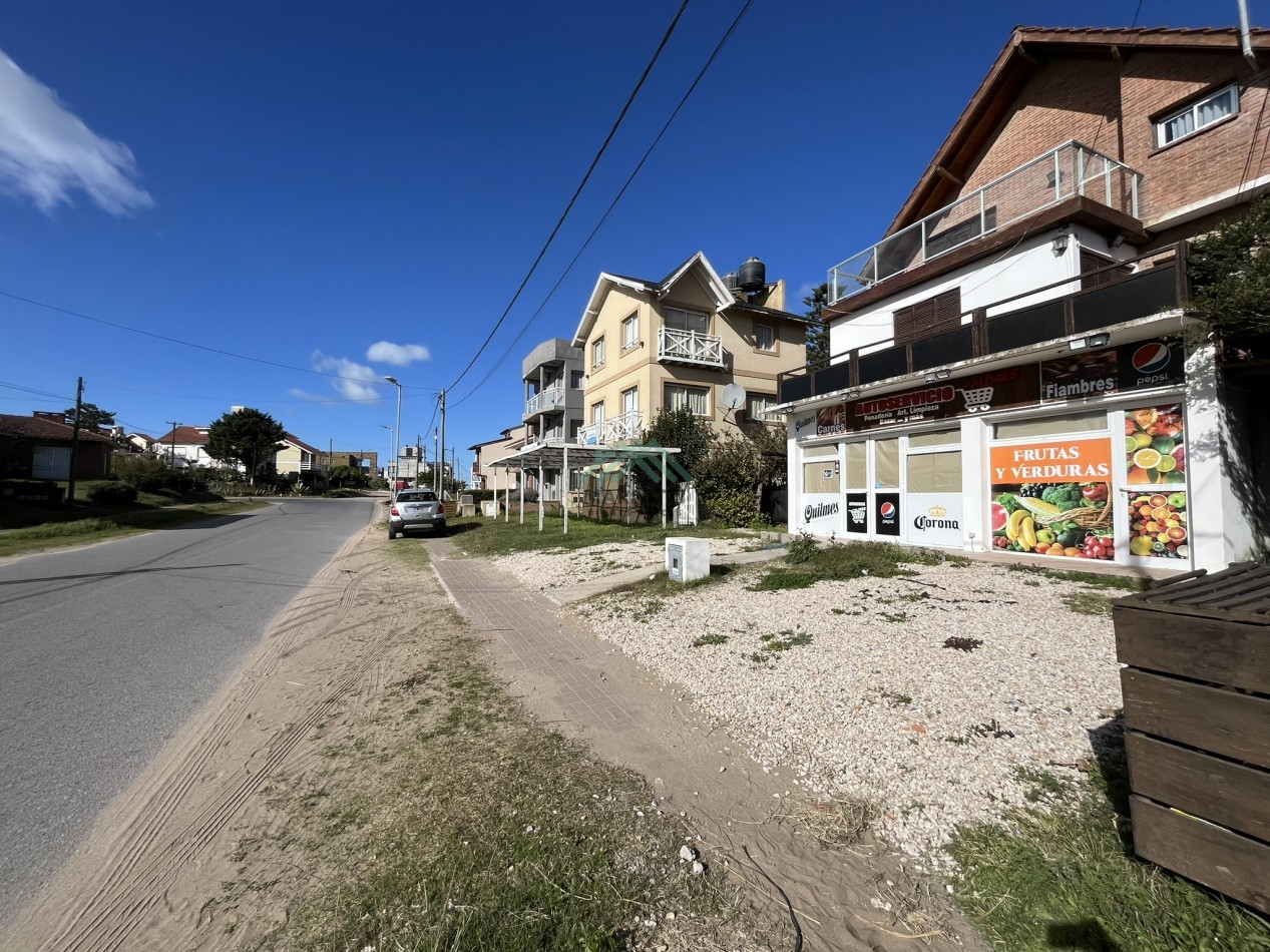 EN VENTA - PINAMAR - MAR DE OSTENDE - LOCAL COMERCIAL A METROS DE LA PLAYA