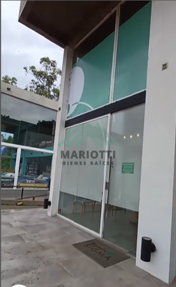 EN ALQUILER - ESPECTACULAR LOCAL DE  465M2 OSTENDE - PINAMAR