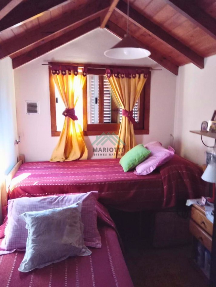 EN VENTA - SAN BERNARDO - CENTRO- DUPLEX 2 Dorm. + PLAYROOM + PATIO CON PARRILLA