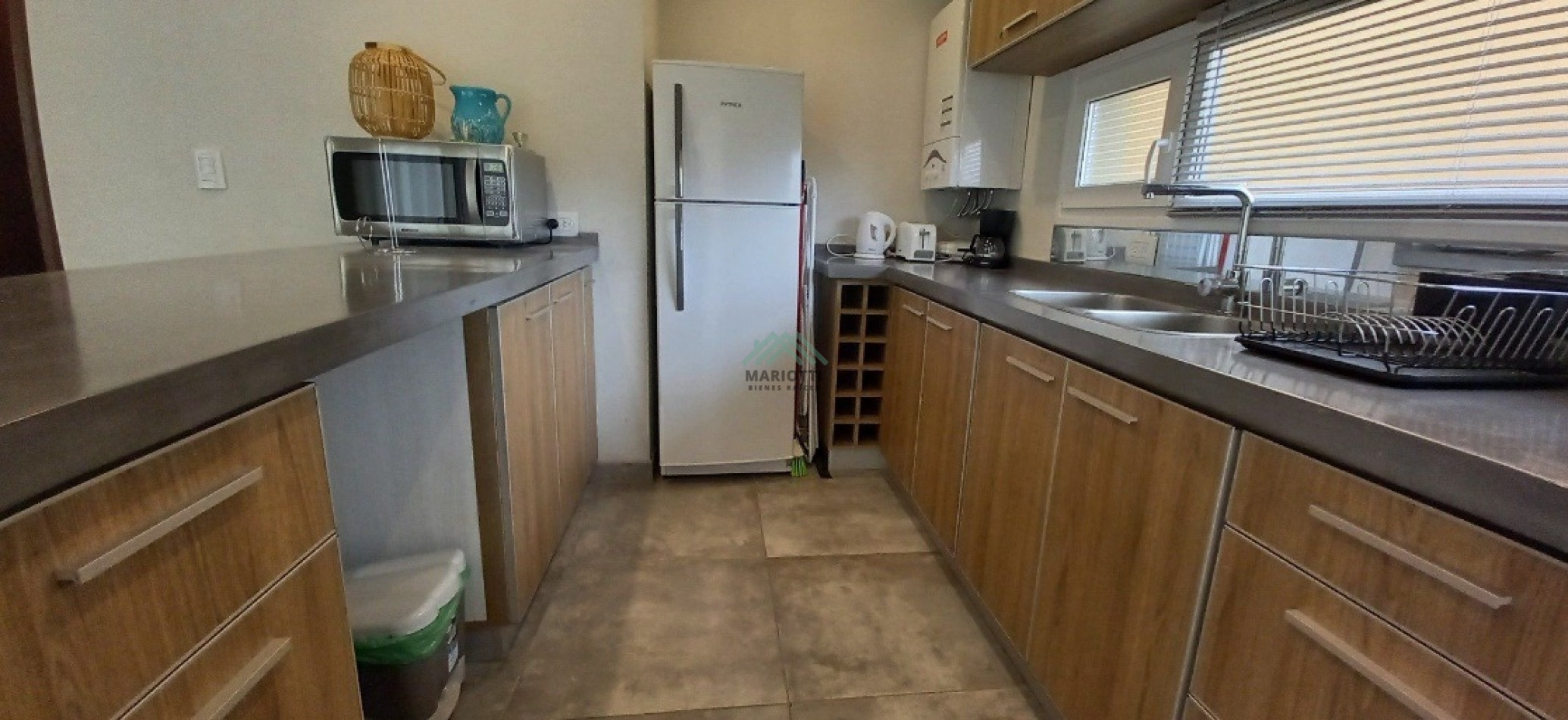 EN VENTA - PINAMAR - PLAYA CENTRO - MODERNO DEPARTAMENTO 2 AMB 2 BAÑOS