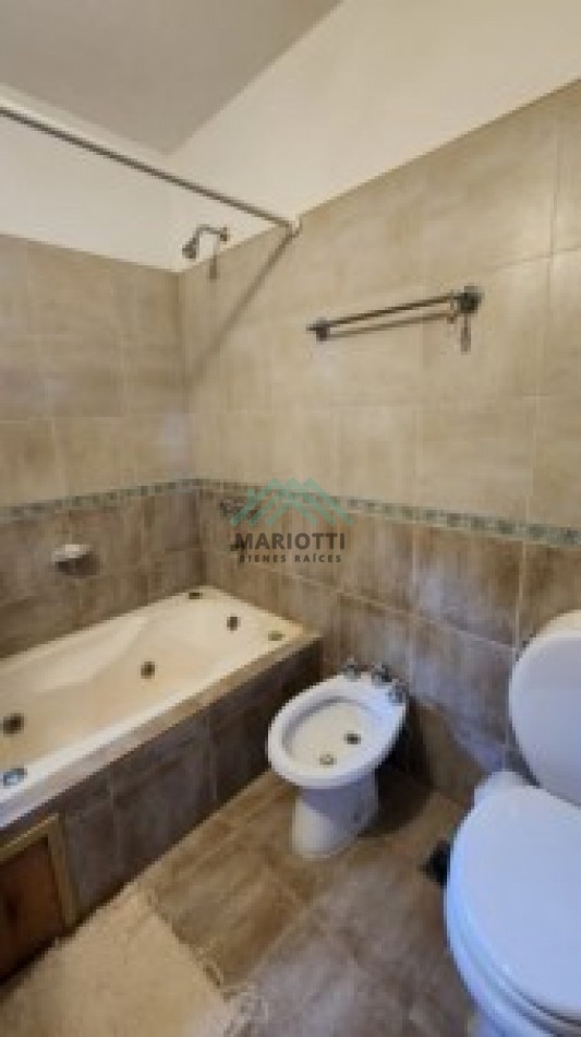 EN VENTA - PINAMAR - B5 - CASA 4 DORMITORIOS  