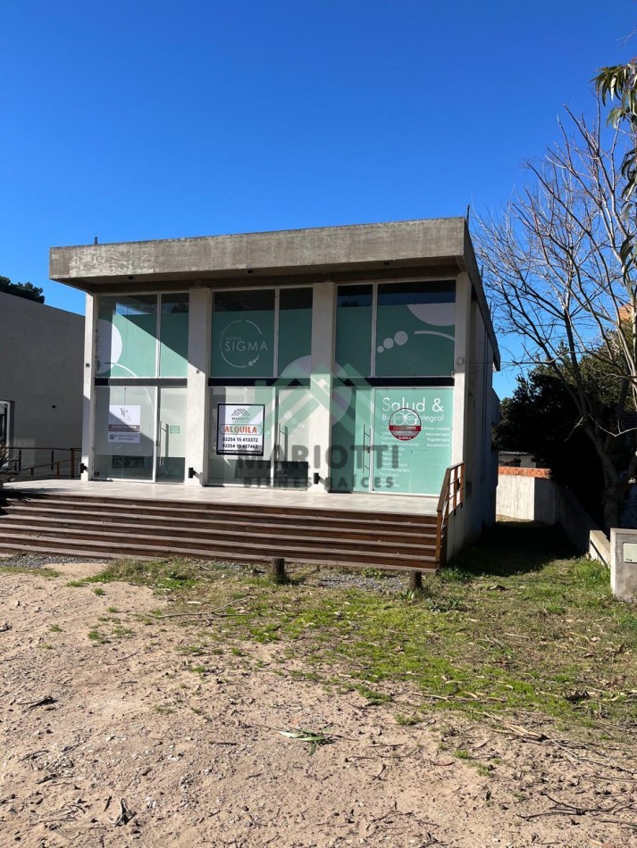 EN ALQUILER - ESPECTACULAR LOCAL DE  465M2 OSTENDE - PINAMAR