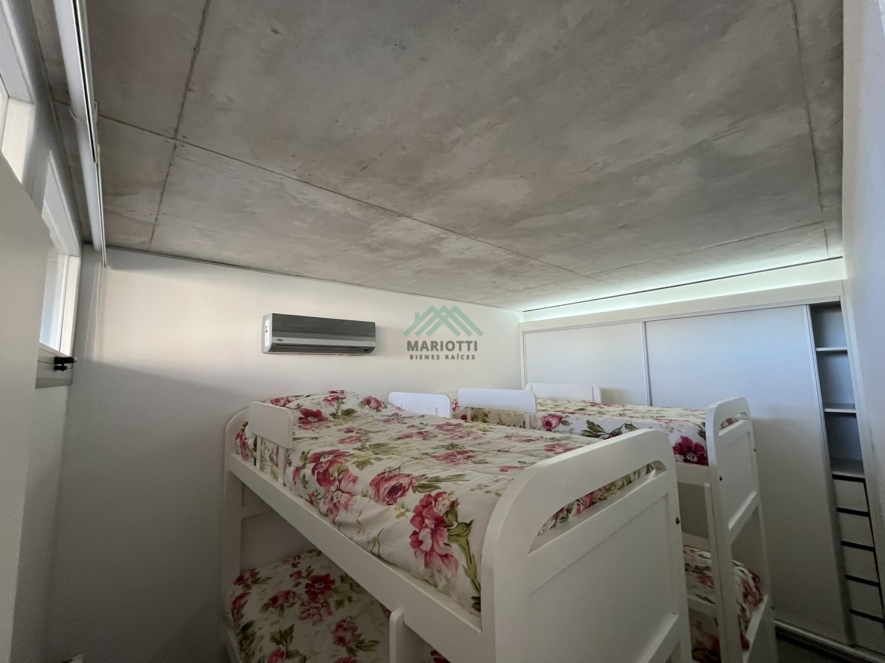 EN VENTA - VALERIA DEL MAR - PINAMAR - DEPTO 3 AMBIENTES CON PILETA Y AMPLIA COCHERA