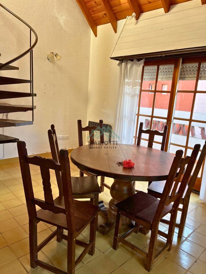 2026 - PINAMAR - EN ALQUILER ANUAL - DUPLEX 2 AMBIENTES EN ZONA CENTRICA