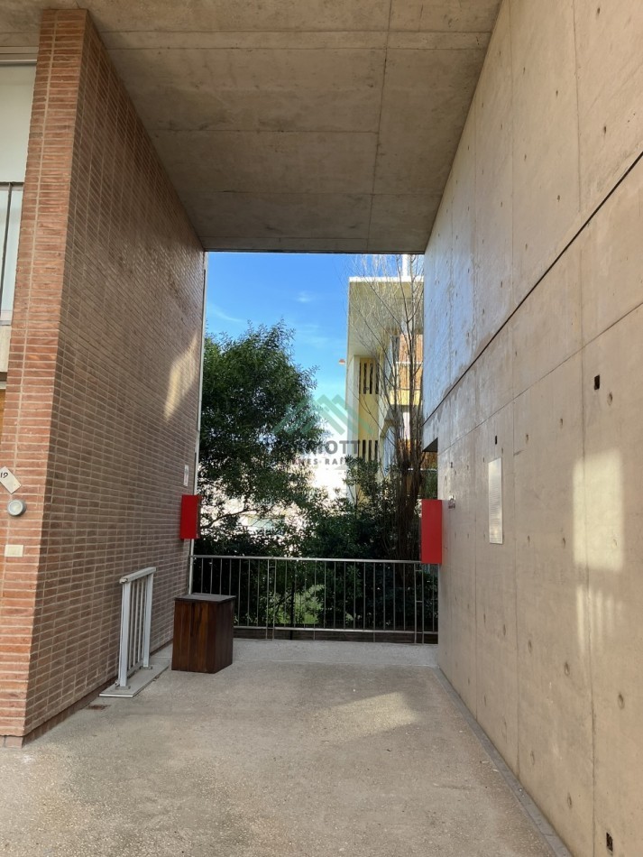 VALERIA DEL MAR - EN VENTA - MODERNO DEPARTAMENTO P/4 A 6 PAX