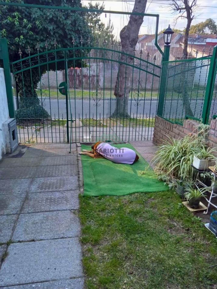 EN VENTA - SAN BERNARDO - CENTRO- DUPLEX 2 Dorm. + PLAYROOM + PATIO CON PARRILLA