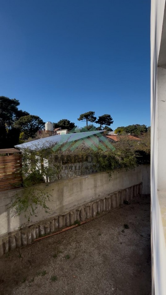 EN ALQUILER - ESPECTACULAR LOCAL DE  465M2 OSTENDE - PINAMAR