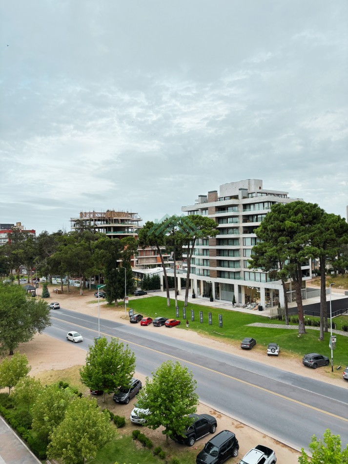 EN VENTA - PINAMAR - BUNGE- DEPARTAMENTO 3 AMBIENTES 86m2 CON PARRILLA