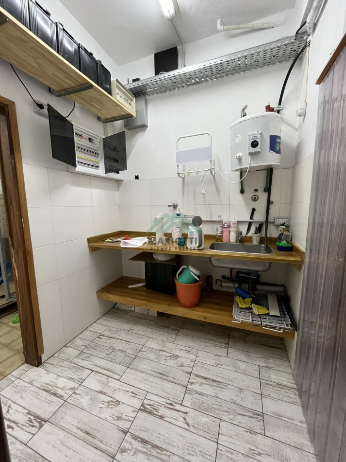 EN VENTA - PINAMAR - MAR DE OSTENDE - LOCAL COMERCIAL A METROS DE LA PLAYA