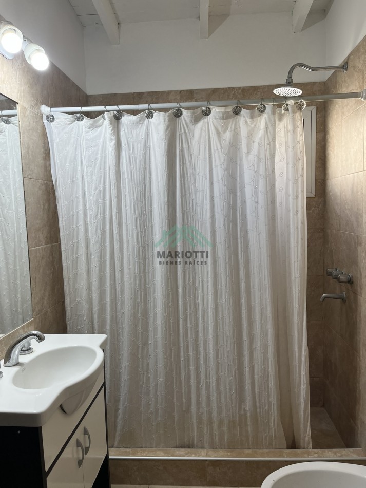 EN VENTA - COSTA ESMERALDA - GOLF I - CASA 3 DORMITORIOS Y PILETA