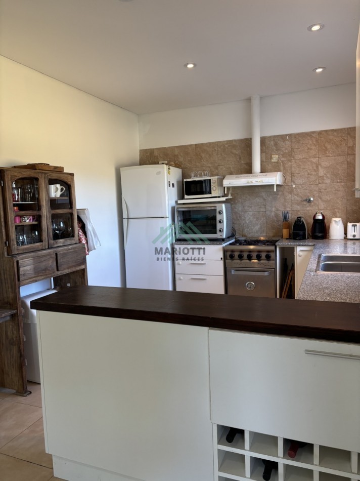 EN VENTA - COSTA ESMERALDA - GOLF I - CASA 3 DORMITORIOS Y PILETA