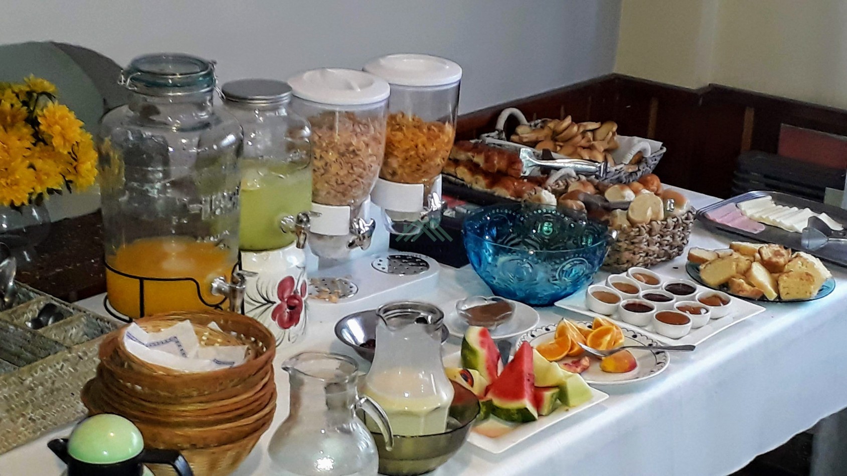 EN VENTA - PINAMAR - CENTRO - HOTEL 40 HABITACIONES 