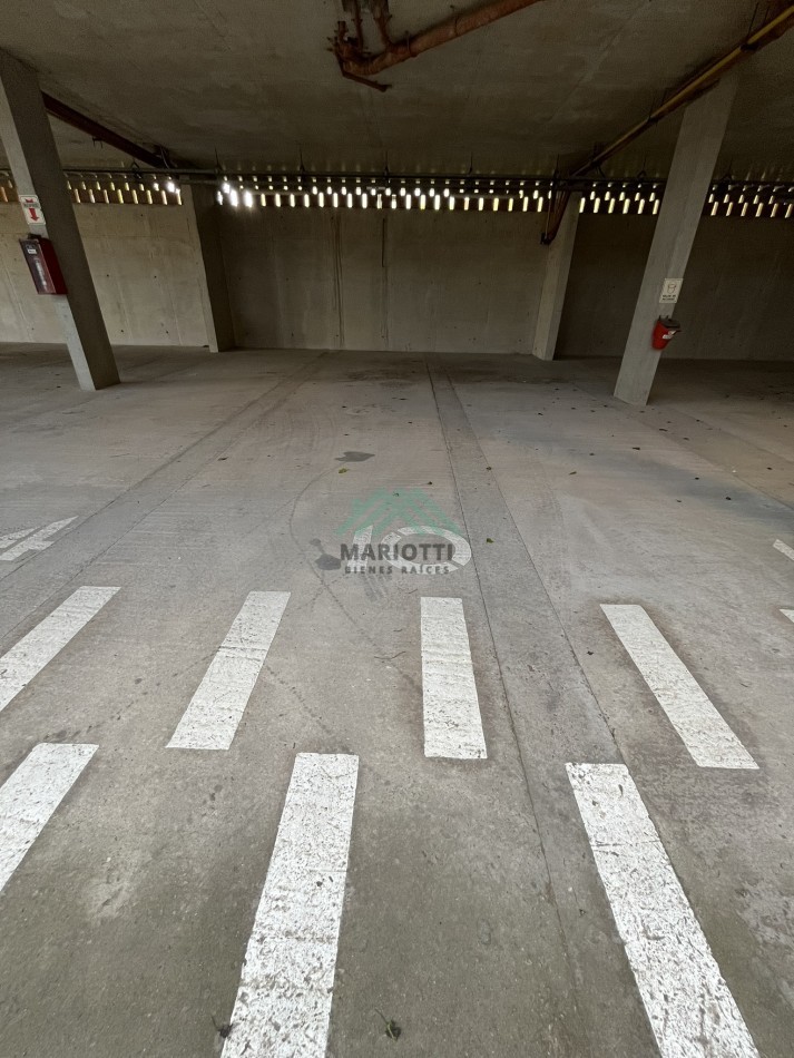 EN VENTA - VALERIA DEL MAR - PINAMAR - DEPTO 3 AMBIENTES CON PILETA Y AMPLIA COCHERA