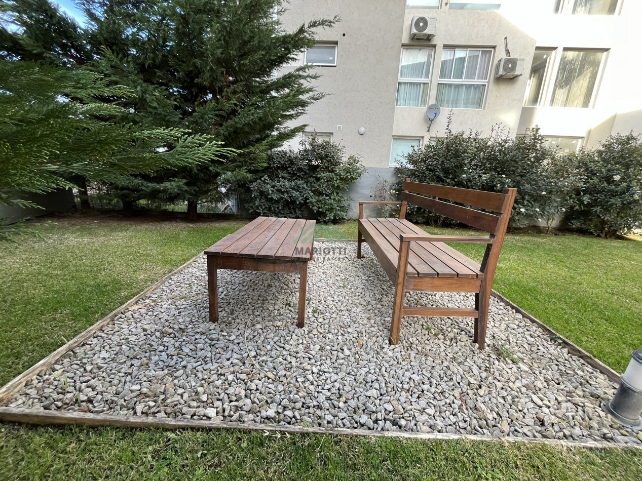 EN VENTA - VALERIA DEL MAR - PINAMAR - DEPTO 3 AMBIENTES CON PILETA Y AMPLIA COCHERA