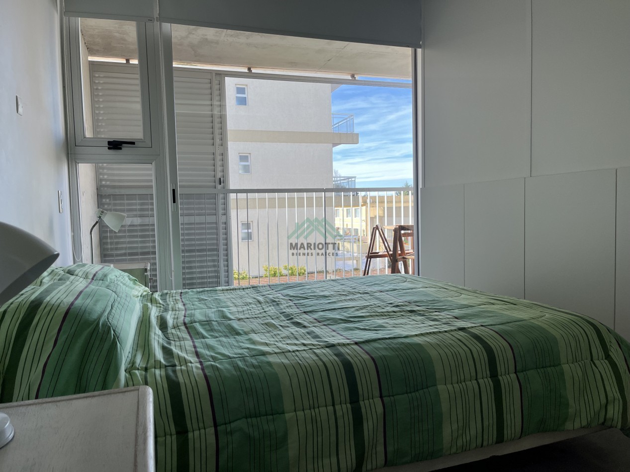 EN VENTA - VALERIA DEL MAR - PINAMAR - DEPTO 3 AMBIENTES CON PILETA Y AMPLIA COCHERA