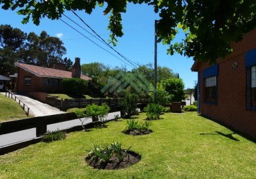 EN VENTA - MAR DE OSTENDE - CASA EN DOS LOTES MULTIFAMILIARES 